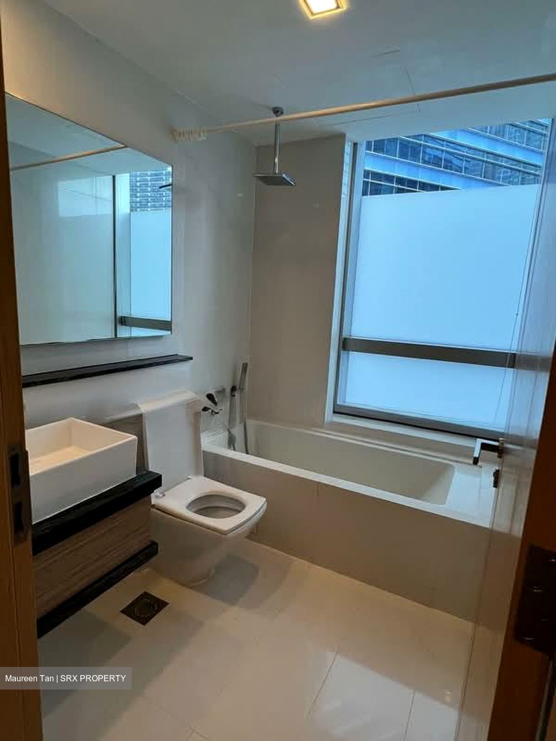 Marina Bay Residences (D1), Condominium #555859571